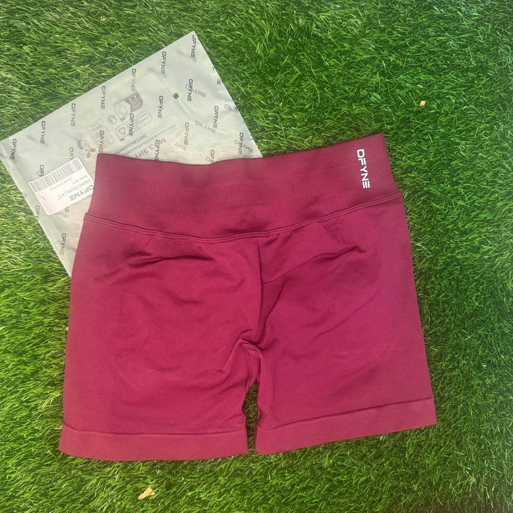 Dfyne impact shorts 4.5" winter berry large - Picture 2 of 5